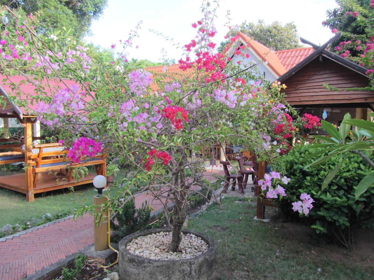 Flower Paradise Bungalows & Swiss Restaurant Roestiland Lamai Beach  Buitenkant foto